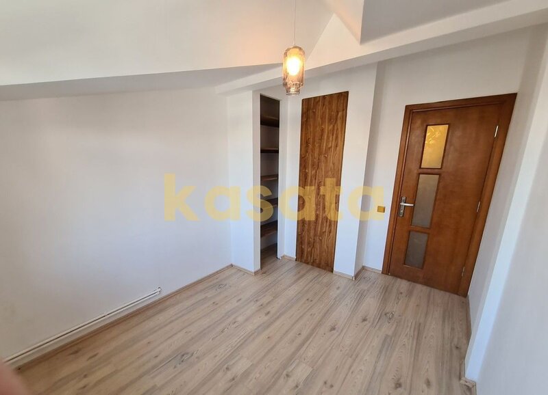 Baneasa  oportunitate  casa curte 4 camere